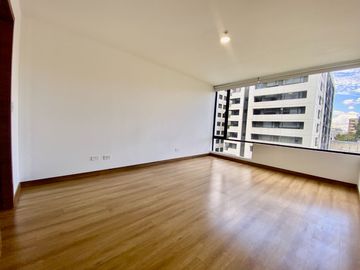 Suite en Venta en Espectacular Edificio La Recoleta Catalina Aldaz y Eloy Alfaro Quito Ecuador