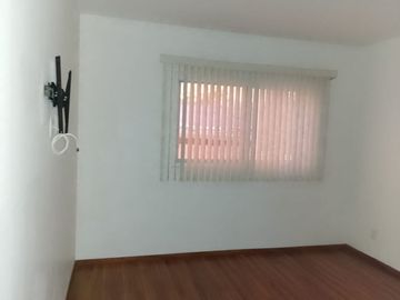 Departamento en Venta en Colinas del Parque con Espacios muy amplios.