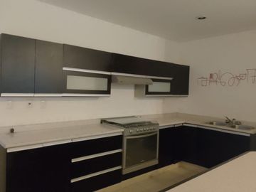 Departamento en Venta en Colinas del Parque con Espacios muy amplios.
