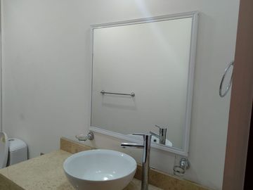 Departamento en Venta en Colinas del Parque con Espacios muy amplios.