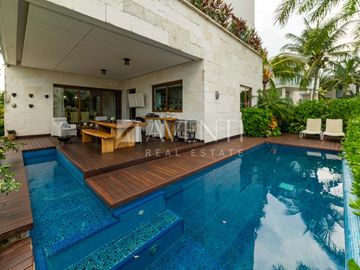 Casa en Venta, Zona Hotelera, Cancún, Quintana Roo.