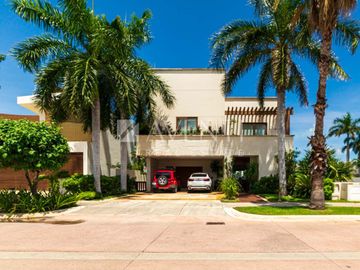 Casa en Venta, Zona Hotelera, Cancún, Quintana Roo.