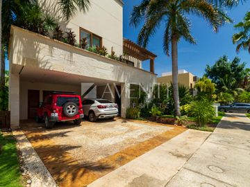 Casa en Venta, Zona Hotelera, Cancún, Quintana Roo.