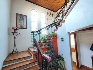 Casa colonia en venta con alberca común en Tequisquiapan