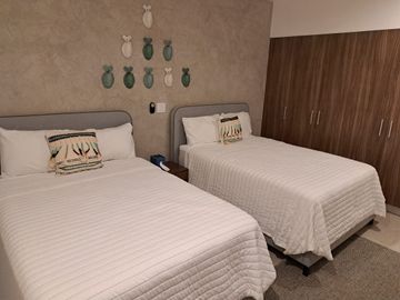 Hermoso Departamento de 2 Habitaciones LOCK-OFF , Completamente Amueblado en Playa del Carmen