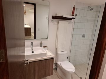Hermoso Departamento de 2 Habitaciones LOCK-OFF , Completamente Amueblado en Playa del Carmen
