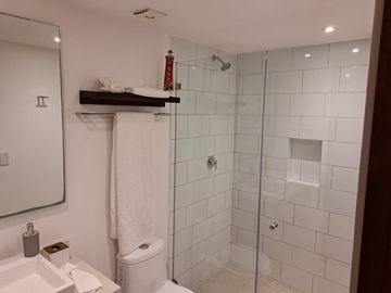Hermoso Departamento de 2 Habitaciones LOCK-OFF , Completamente Amueblado en Playa del Carmen