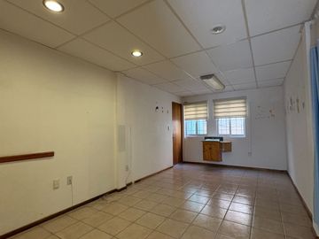 Edificio Comercial de 2 Plantas, Versátil Para Diferentes Giros y Expansión Ags (GILDA)