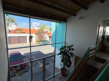 Edificio Comercial de 2 Plantas, Versátil Para Diferentes Giros y Expansión Ags (GILDA)