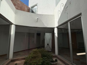 Edificio Comercial de 2 Plantas, Versátil Para Diferentes Giros y Expansión Ags (GILDA)