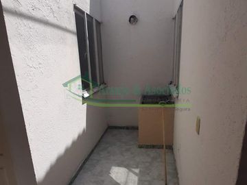 EN FLANDES - TOLIMA VENDEMOS CASA AMOBLADA DE UN PISO EN CONDOMINIO VENECIA 1.