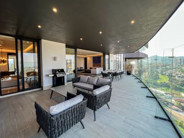 Departamento En Venta En Bosque Real Residence, 3 Recámaras, Vista Al Campo De Golf