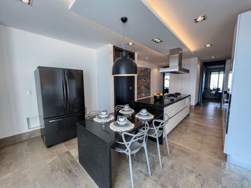 Departamento En Venta En Bosque Real Residence, 3 Recámaras, Vista Al Campo De Golf