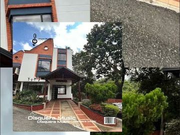 VENDO CASA EN LA FLORESTA