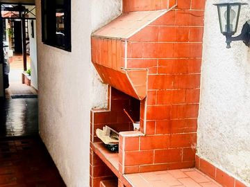 VENDO CASA EN LA FLORESTA
