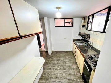 VENDO CASA EN LA FLORESTA