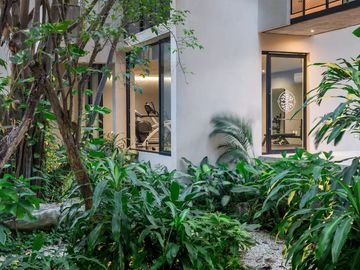 Departamento de 3 habitaciones amueblado frente al parque La Ceiba en Playa del Carmen