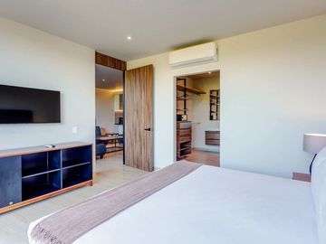 Departamento de 3 habitaciones amueblado frente al parque La Ceiba en Playa del Carmen