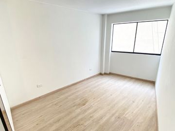 Venta De Bello Duplex De Estreno Con Balcon En Salmanca De Monterrico Ate