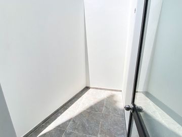 Venta De Bello Duplex De Estreno Con Balcon En Salmanca De Monterrico Ate