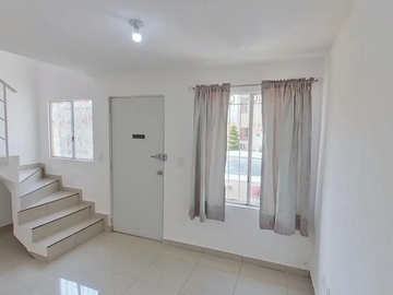 CASA, INCREIBLE OPORTUNIDAD EN REAL DEL CID, TECAMAC
