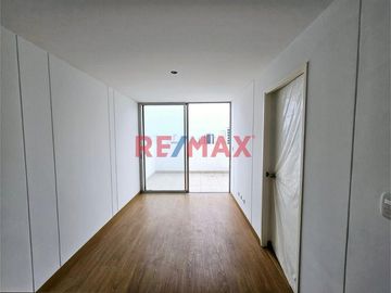 Duplex De Estreno 121 M2 No Paga Alcabala Amplia Terraza Entre La Av. Javier Prado Y Ejercito