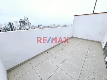 Duplex De Estreno 121 M2 No Paga Alcabala Amplia Terraza Entre La Av. Javier Prado Y Ejercito