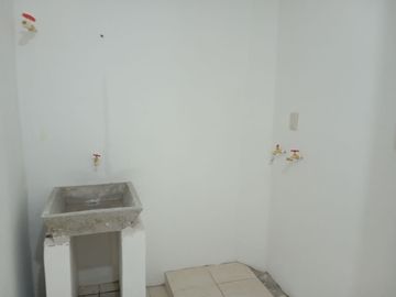 VENDO CASA EN FRACC COYOL