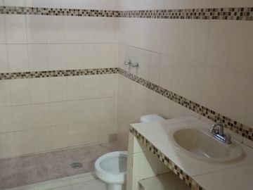VENDO CASA EN FRACC COYOL
