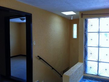 Excelente CASA Familiar