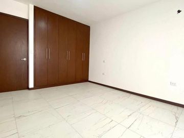 PRE VENTA EN RESIDENCIAL LAS PALOMAS, 3 REC. CON BAÑO C/U Y ÁREA DE TELE