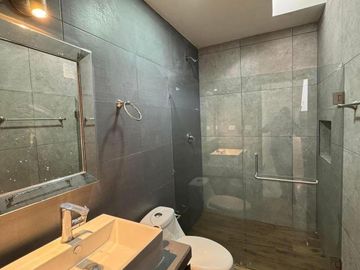 PRE VENTA EN RESIDENCIAL LAS PALOMAS, 3 REC. CON BAÑO C/U Y ÁREA DE TELE