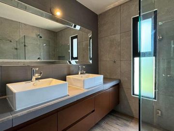 PRE VENTA EN RESIDENCIAL LAS PALOMAS, 3 REC. CON BAÑO C/U Y ÁREA DE TELE