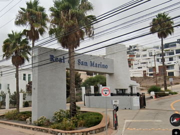 Casa ubicada en fraccionamiento Real de San Marino, Ensenada, Baja California. Con 4 recamaras y 567m2. A 5 Minutos de Rompe Olas Quintas Papagayo.
