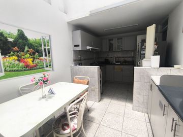 Se Vende Amplio Departamento Dúplex en Surco