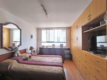 Se Vende Amplio Departamento Dúplex en Surco
