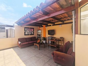 Se Vende Amplio Departamento Dúplex en Surco