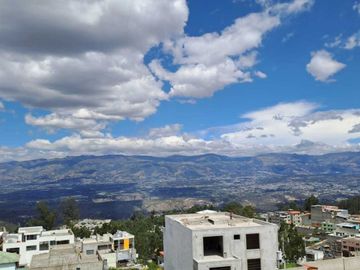 VENTA CASA SAN ISIDRO EL INCA QUITO CENTRO NORTE