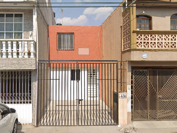 !! CASA EN VENTA, EXELENTE OPORTUNIDAD DE INVERSION, PROPIEDAD YA ADJUDICADA¡¡ -Hda. Las Amapolas 43, Hacienda Real De Tultepec, 54987 Santiago Teyahu