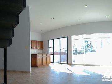 Casa en VENTA o RENTA en Bosques del Refugio. CON 4 RECAMARAS.