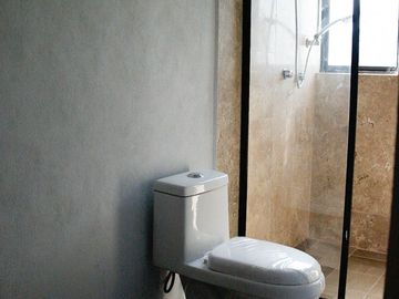 Casa en VENTA o RENTA en Bosques del Refugio. CON 4 RECAMARAS.