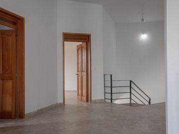 Casa en VENTA o RENTA en Bosques del Refugio. CON 4 RECAMARAS.