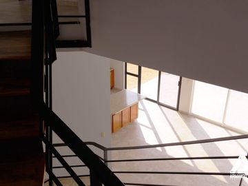 Casa en VENTA o RENTA en Bosques del Refugio. CON 4 RECAMARAS.