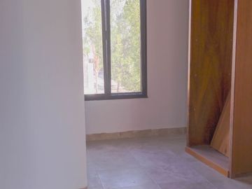 Casa en VENTA o RENTA en Bosques del Refugio. CON 4 RECAMARAS.
