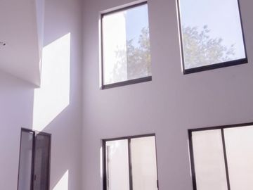 Casa en VENTA o RENTA en Bosques del Refugio. CON 4 RECAMARAS.