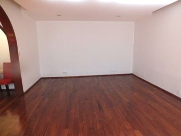 HERMOSA CASA