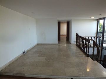 HERMOSA CASA