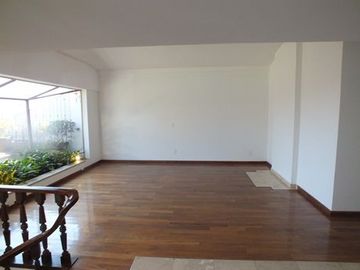 HERMOSA CASA
