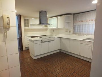 HERMOSA CASA