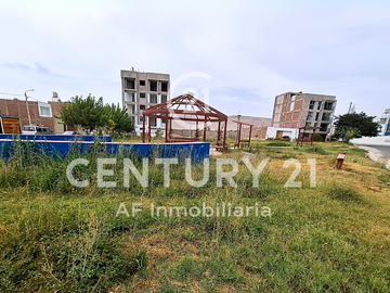 CASA ESTRENO EN VENTA EN PLENO CERCADO DE TACNA